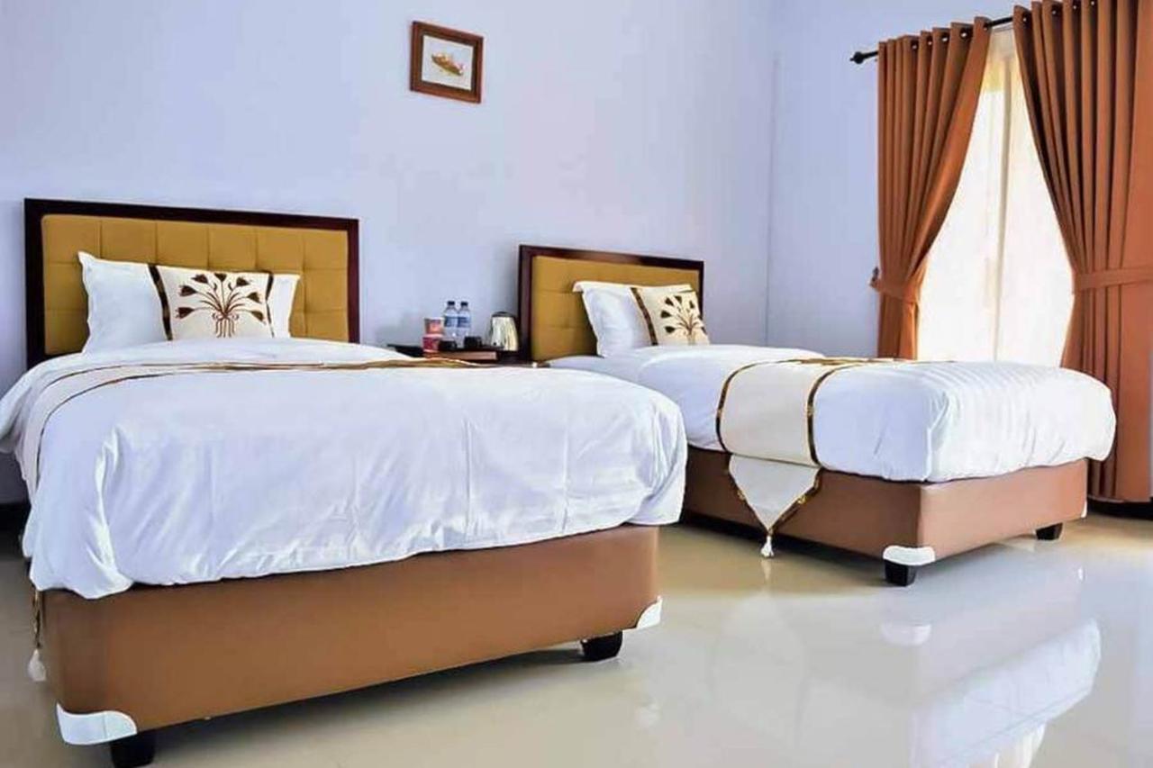 Malang Hill Syariah Redpartner Hotel ภายนอก รูปภาพ