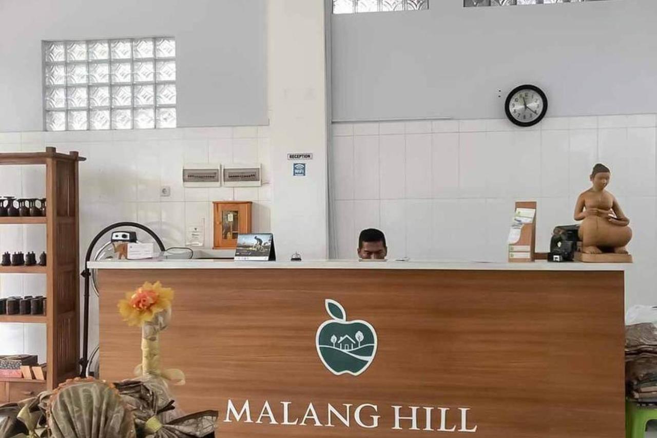 Malang Hill Syariah Redpartner Hotel ภายนอก รูปภาพ