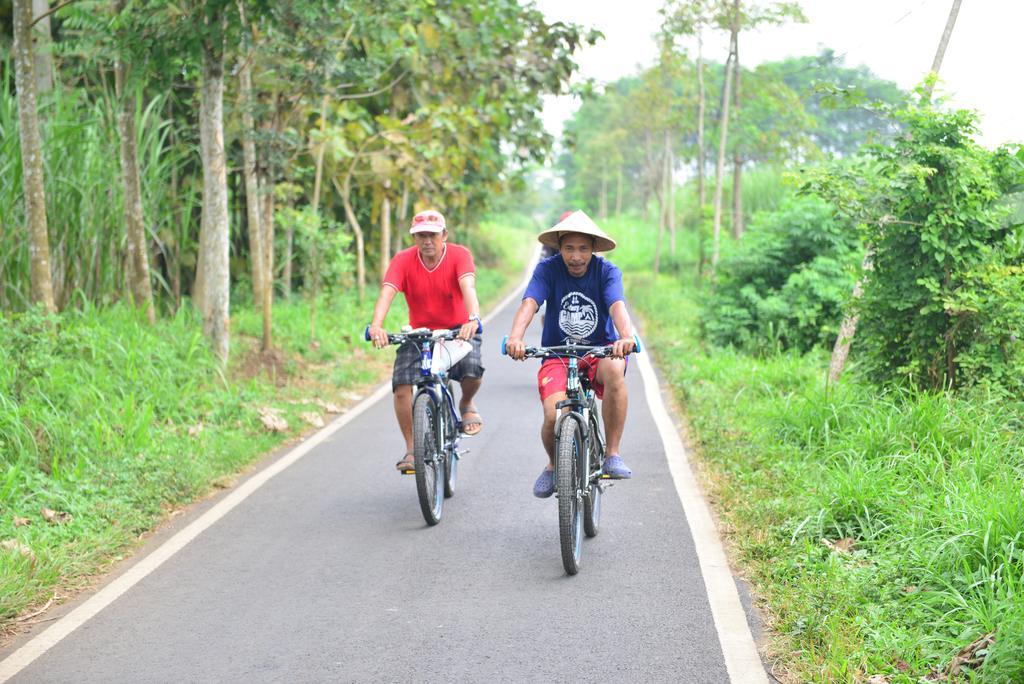 Malang Hill Syariah Redpartner Hotel ภายนอก รูปภาพ