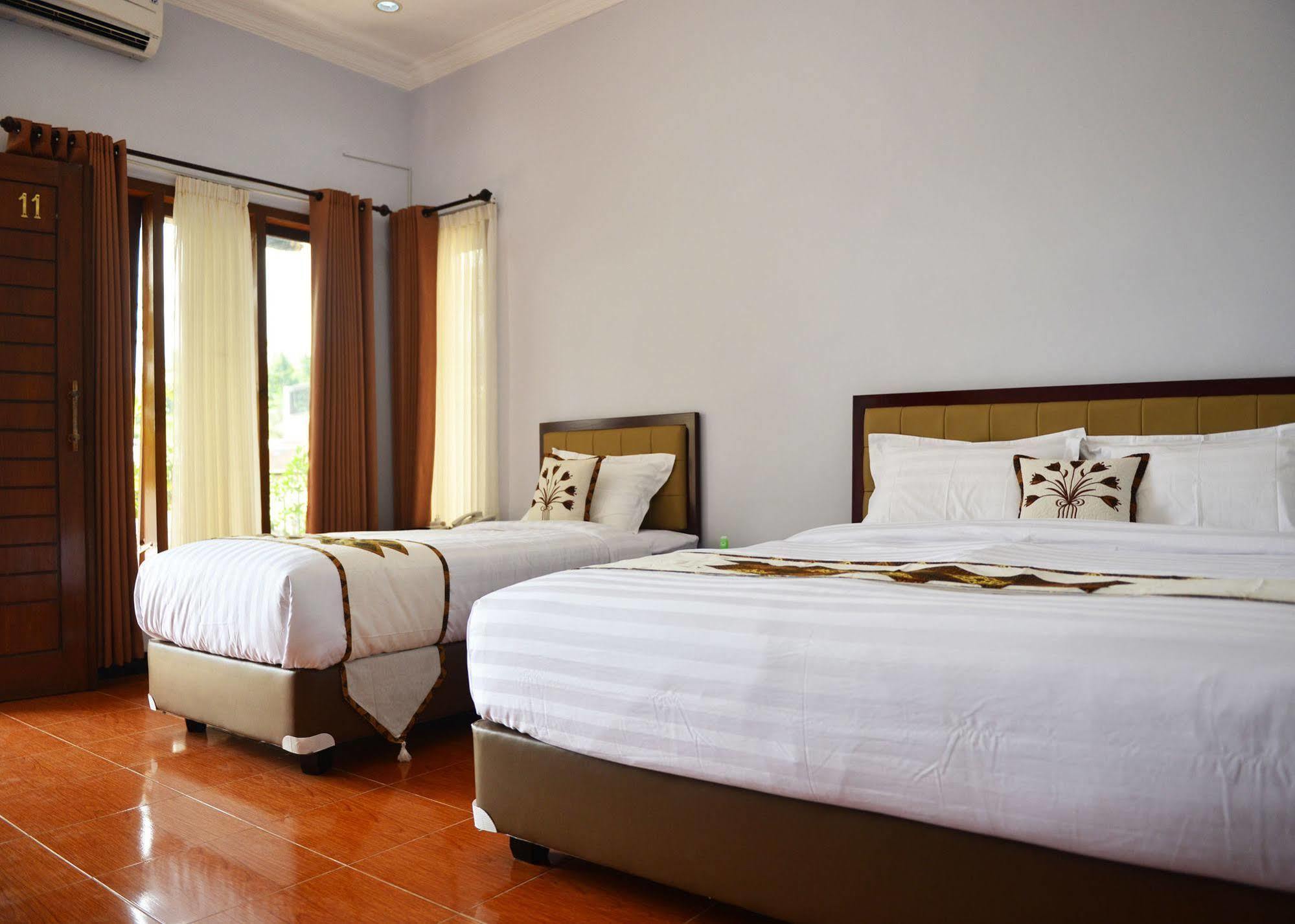 Malang Hill Syariah Redpartner Hotel ภายนอก รูปภาพ